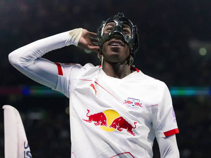 曼联冬窗两潜在引援位置确定！一人标价1亿，阿莫林恐只有最已阵